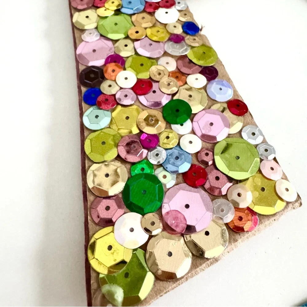 🎀 5/$25 Multicolor Sequin Letter 'A' Wall Art
